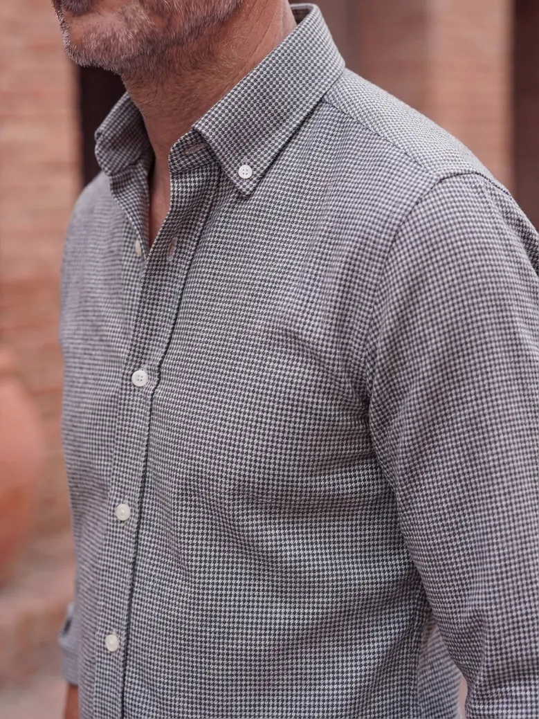 Chemise en flanelle à mini-carreaux marron